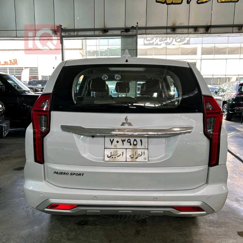 ميتسوبيشي باجيرو